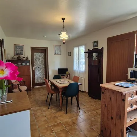 Les Tourterelles A Sarlat-la-Canéda